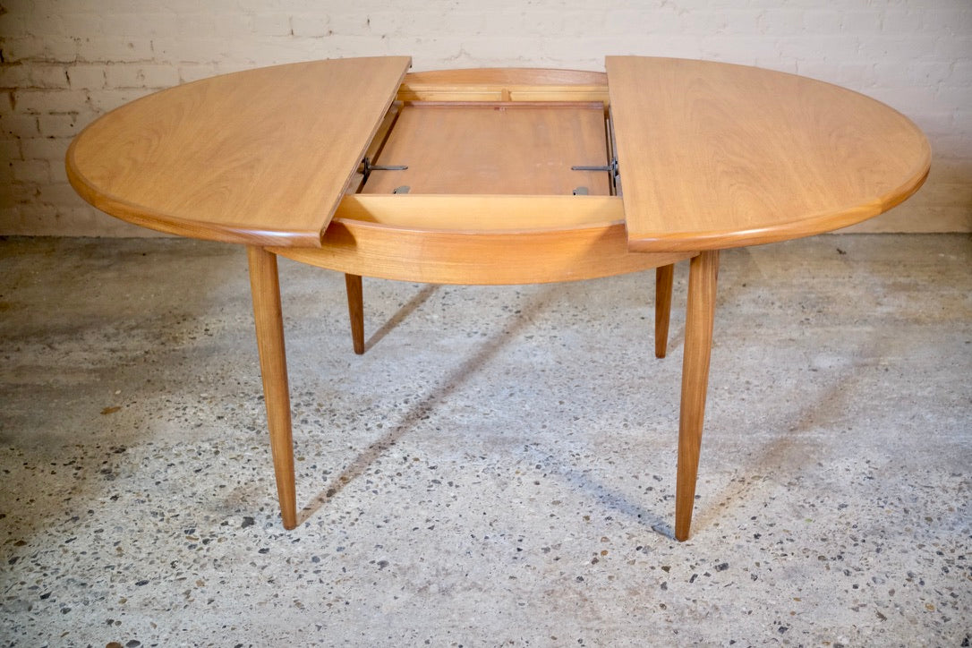 ICONIC G PLAN DINING TABLE & CHAIRS - Sophie Alliott | Artist in London | Framed Form & Sculptures